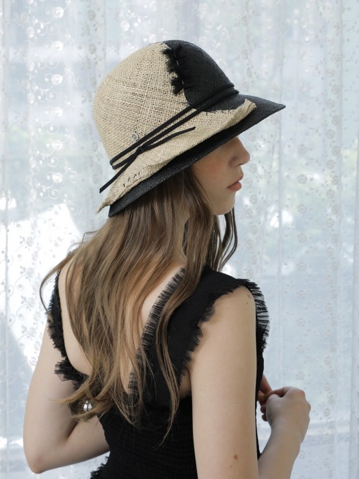 Lady avant-garde cloche hat