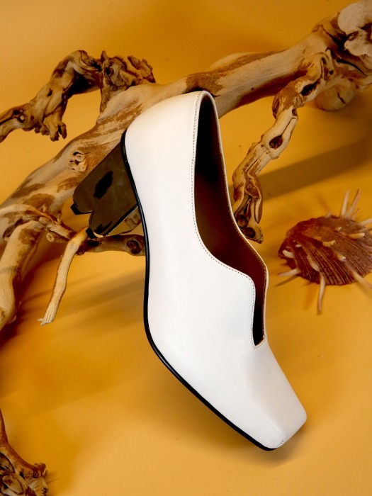 Bread Heel _ White