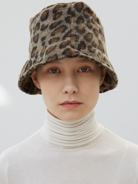 WAVY LAMPSHADE HAT_LEOPARD