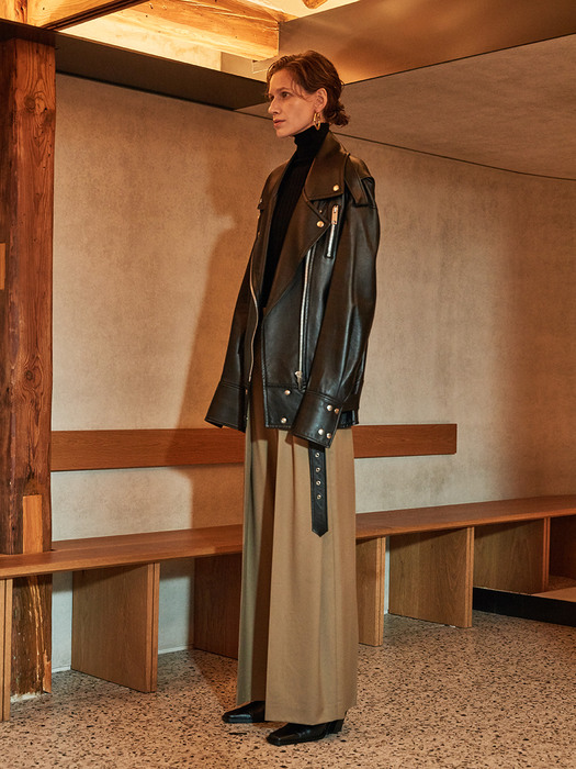VAN Sleeve Pointed Leather Jacket_Black