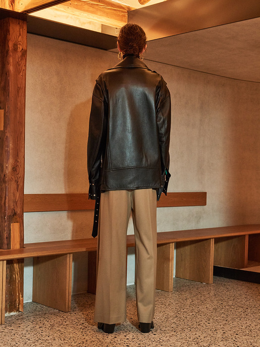 VAN Sleeve Pointed Leather Jacket_Black