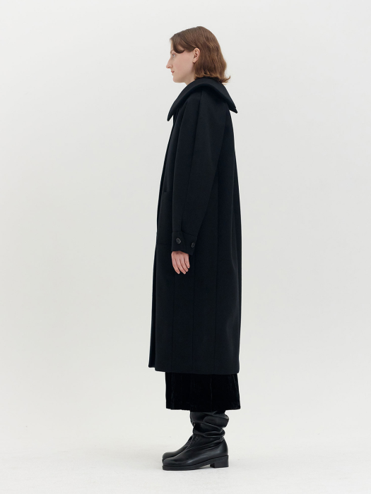 QUEENA Cocoon-shaped Coat - Black
