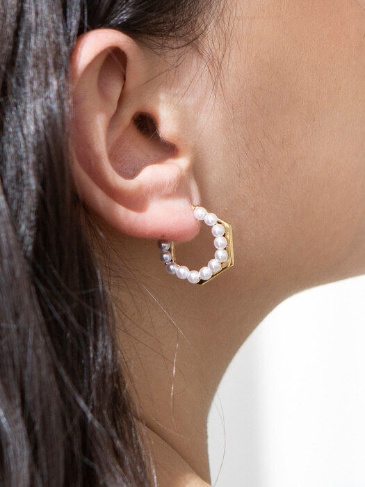 hexagon line pearl earrings