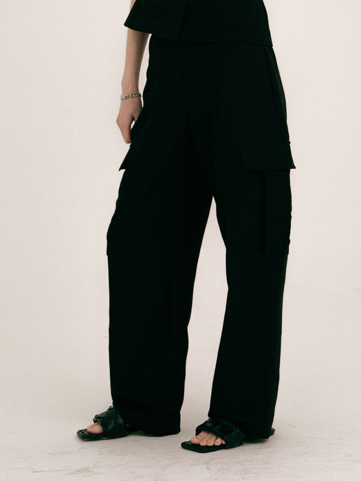 Black wide cargo pants