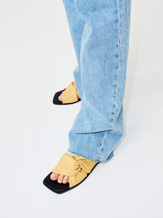 Rilly sandal (Deep yellow)