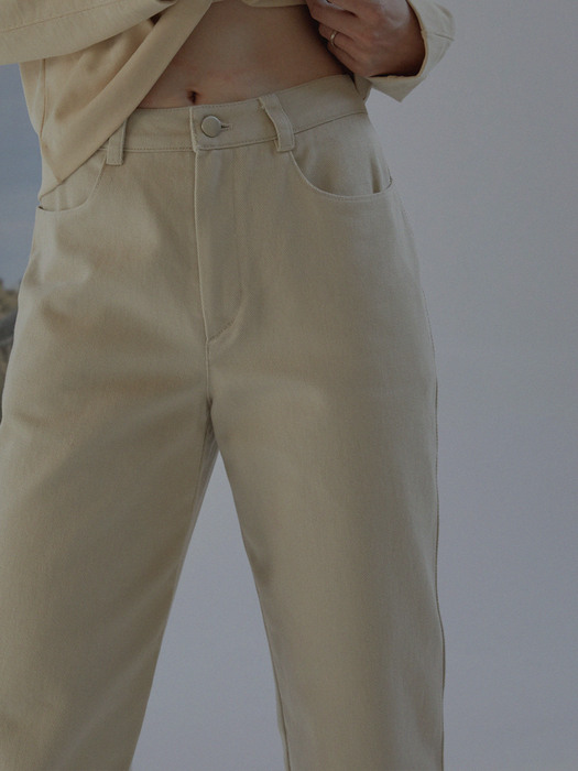 line pointed twill pants _ cream beige