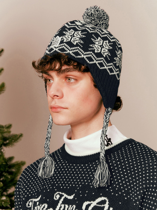 HOLIDAY NORDIC EARFLAP BEANIE [NAVY]