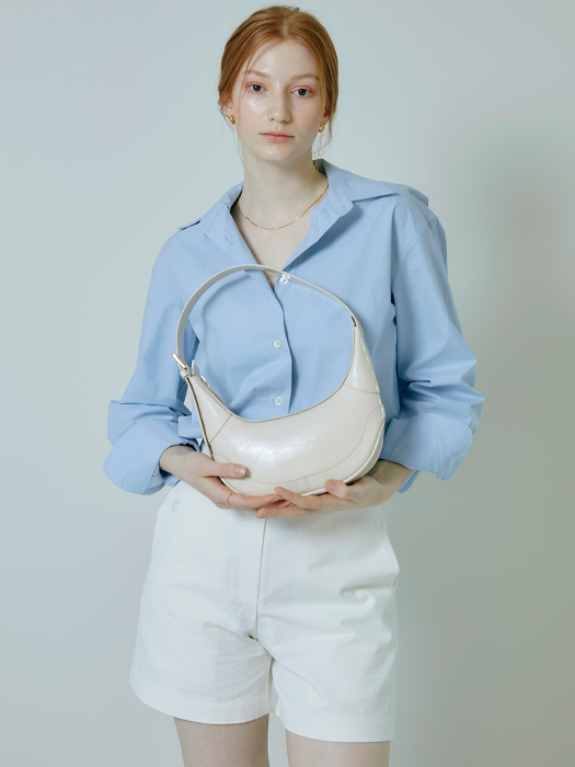 Crescent bag_Glossy Ivory