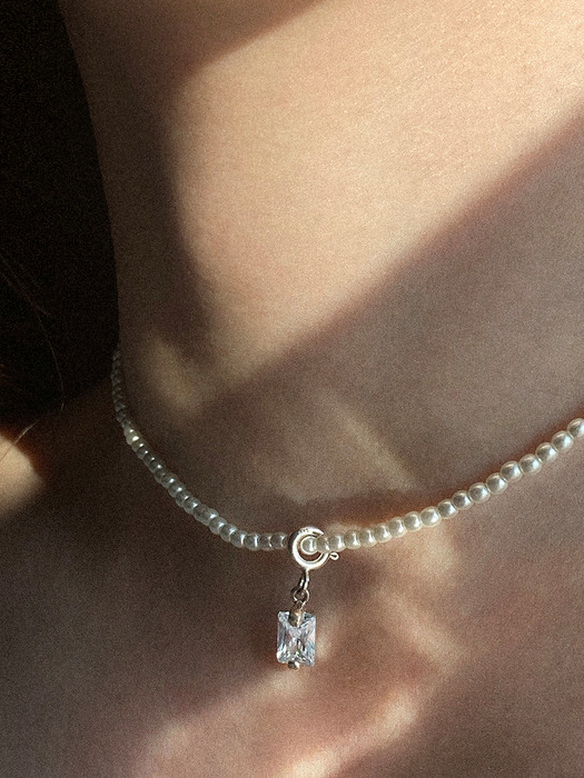Mini pearl 2045 necklace