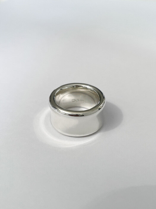 wide ring