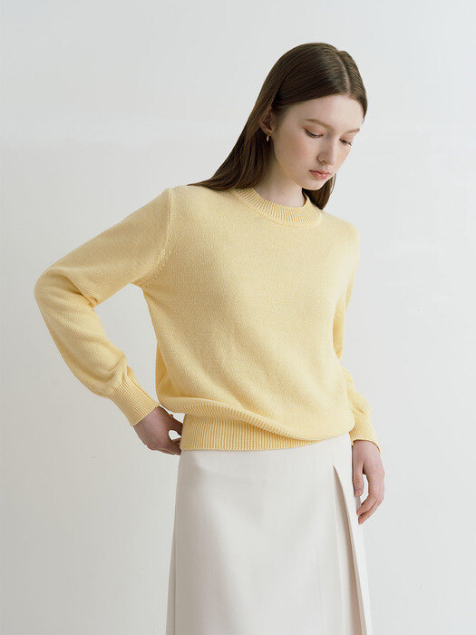 Basic line round semi crop knit - yellow