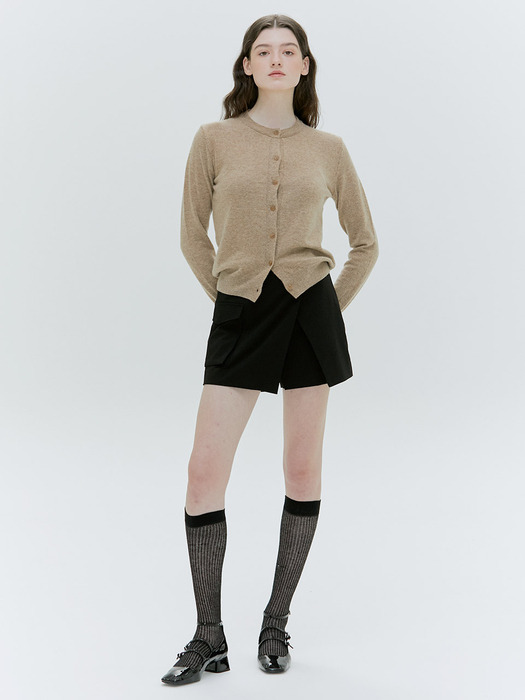 [지우,채랑 PICK] OUTPOCKET DETAIL WRAPPED SKORT [BLACK]
