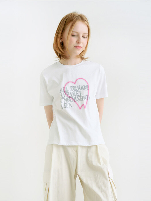 Love dream t shirt - white