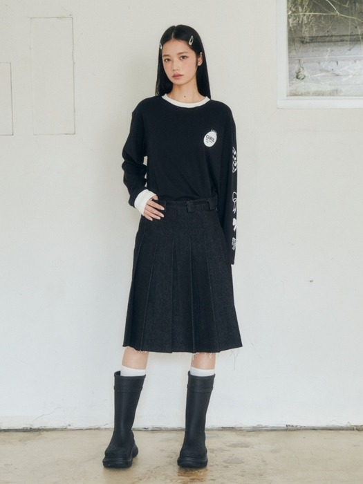 LOW WAIST DENIM PLEATS SKIRT_ WASHED BLACK