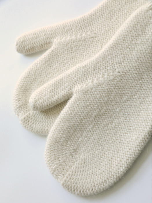 Alpaca knit mittens (Ivory)