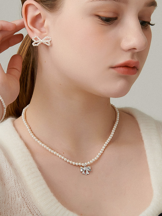 Pretty Ribbon Pearl Silver Necklace In491 [Silver]