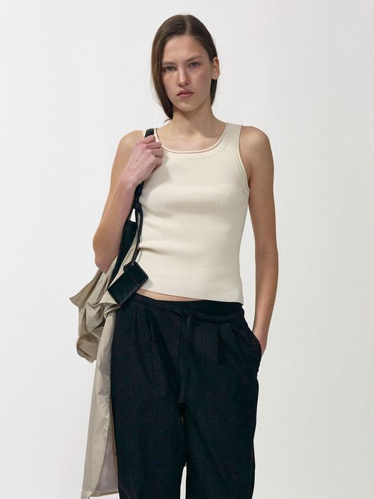 [NOTHING WRITTEN] Glen リブニットトップ / 韓国ブランド Nothing Written-Glen Ribbed Knit Top - Ivory│삼성물산