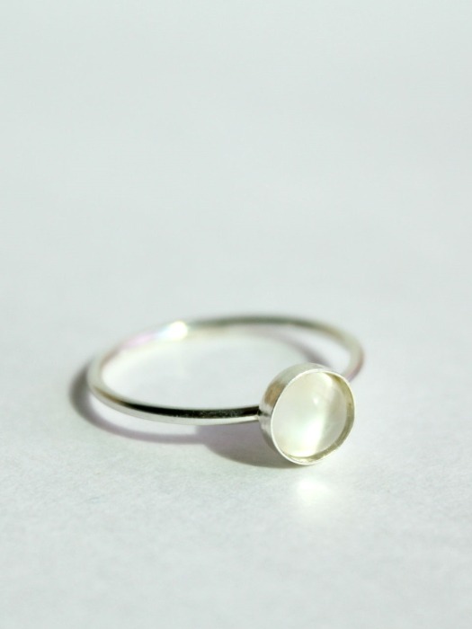 Moonstone round ring (Silver) / 문스톤
