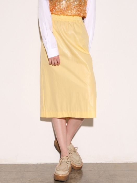 Side piping midi skirt in Yellow