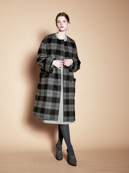 No Collar Check Long Wool Coat_Black