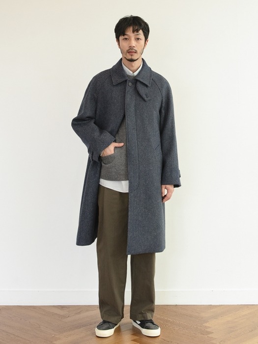 Legacy Balmacaan Coat (Moontweed Herringbone Navy)