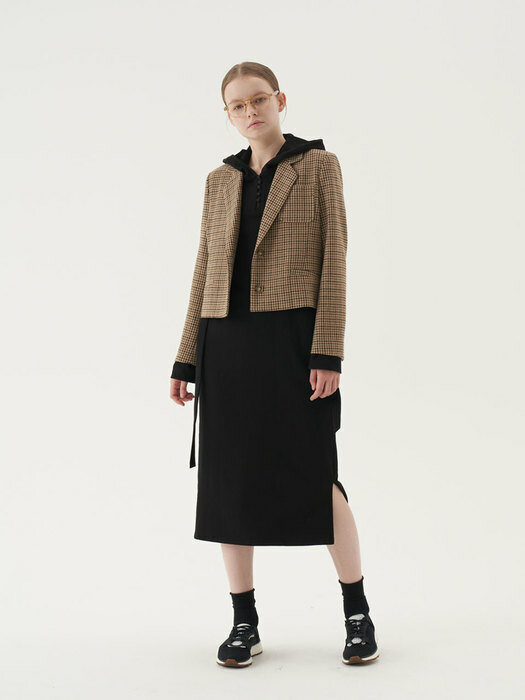 20 Fall_Beige Check Cropped Blazer