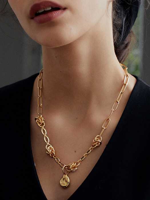 twist chain necklace gold