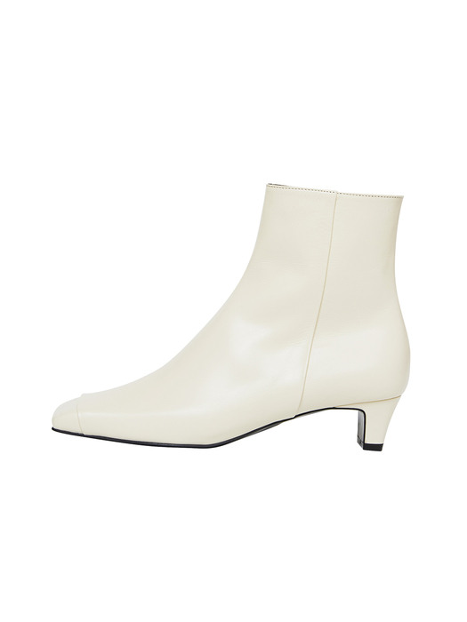 [EXCLUSIVE]Square-toe Ankle boots/ Cream