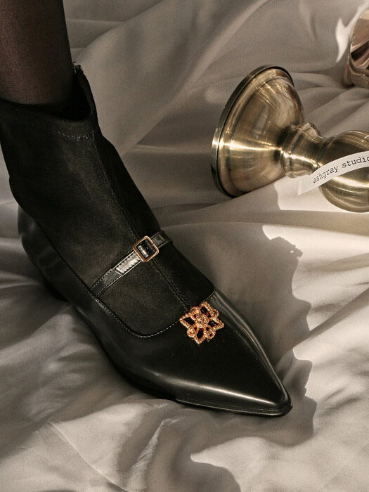 1419 Rose Strap Ankle Boots-black