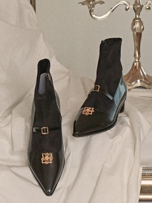 1419 Rose Strap Ankle Boots-black
