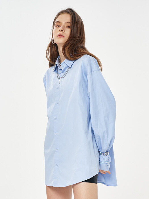OVER FIT EMBROIDERY SILKET BASIC BLUE SHIRT