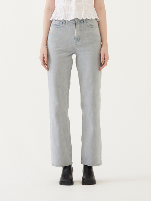 STRAIGHT FIT JEANS (GRAY)