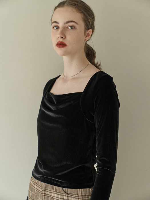 Square-neck drapery velvet top (black)