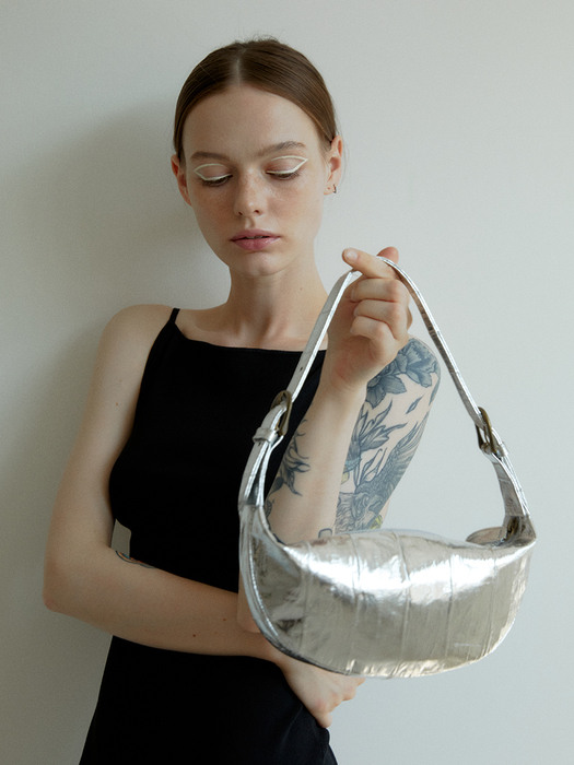 Croissant bag (크루아상 백) Silver