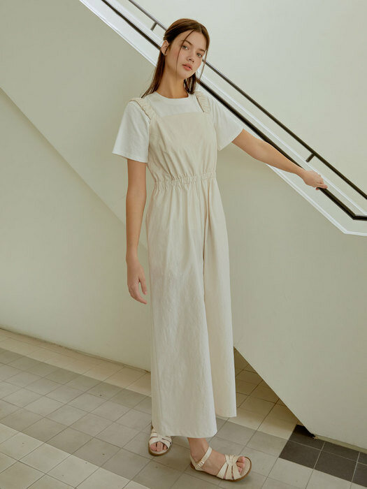 Wearable wide jumpsuit (cream)