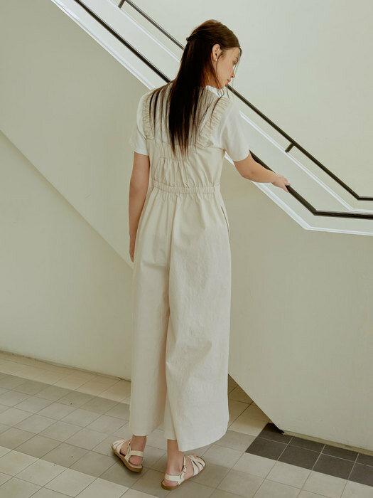 Wearable wide jumpsuit (cream)