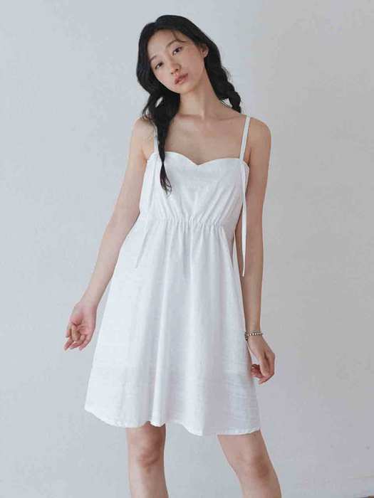 Cuddle dress (white)