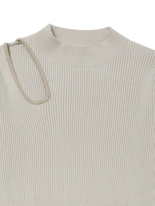 CUT OUT DETAIL KNIT TOP [OATMEAL]