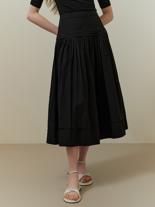 Powder pintuck skirt (black)