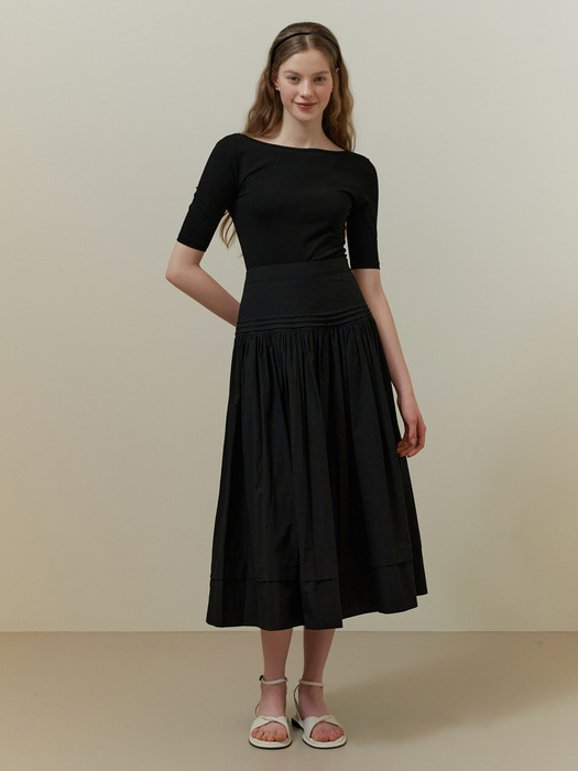 Powder pintuck skirt (black)