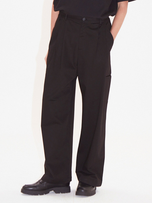 side lip pocket pintuck pants_black