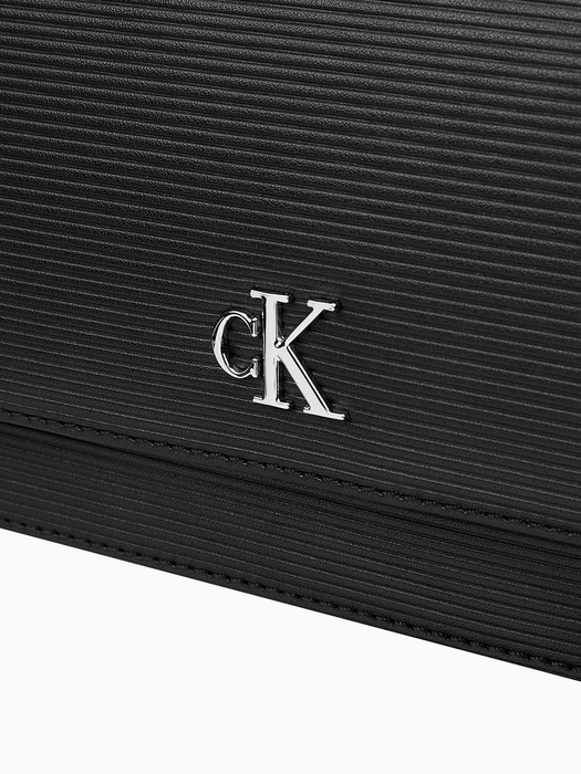 [CK ACC] 여 블랙 CKJ 미니멀 모노그램 월렛 체인 크로스백 DP1659 001