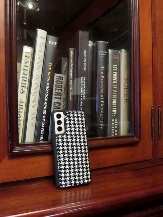 TEXTILE PHONE CASE [HOUNDSTOOTH]