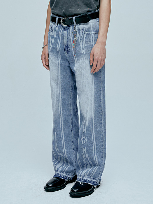 navajo pattern cut off denim pants light blue
