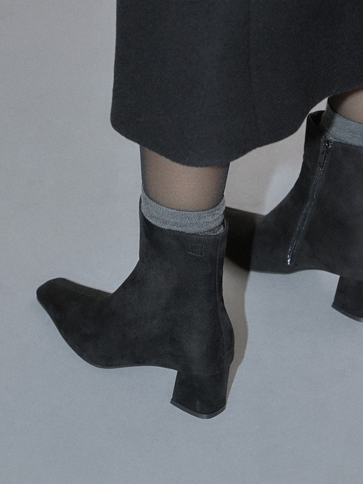 KHAI Ankle Boots