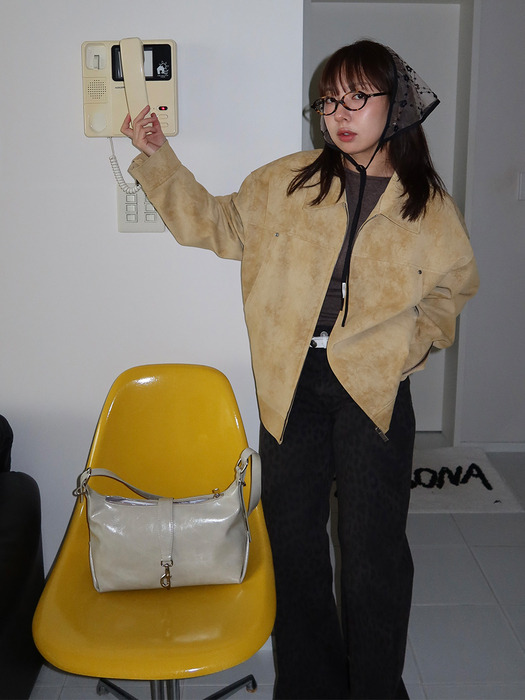 Overfit Suede Jacket in Beige VL5SM023-91