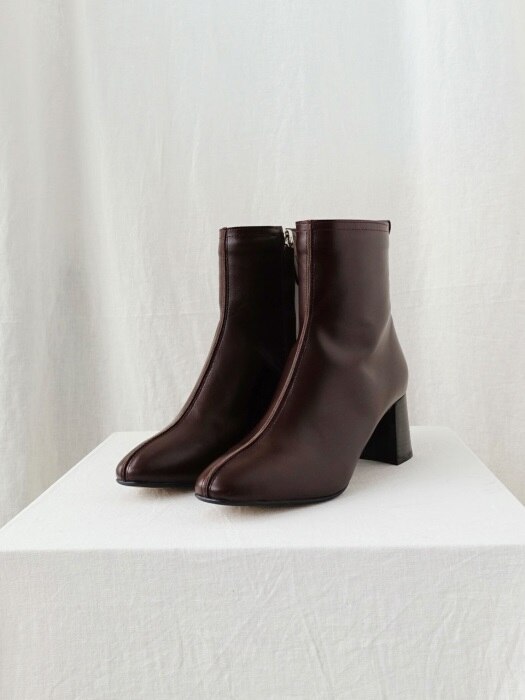skinny ankle boots brown