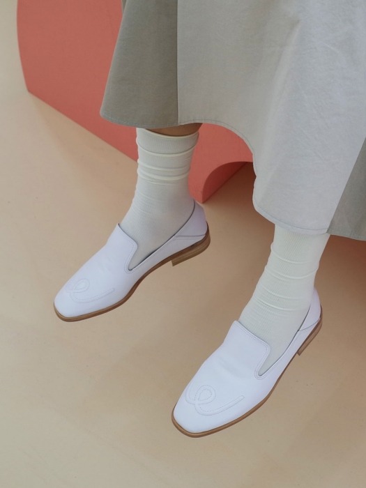 Embo stitches loafers White