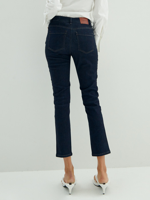 Mid-rise Slim Straight Jeans_Raw