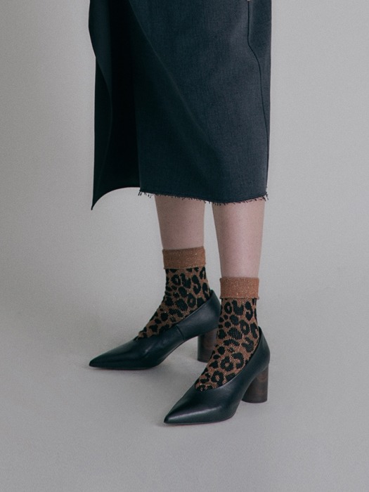Leopard socks